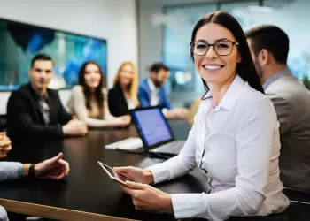 Toplantı Salonu Kiralama – Kurumsal Etkinliklerinizi Düzenleyin…